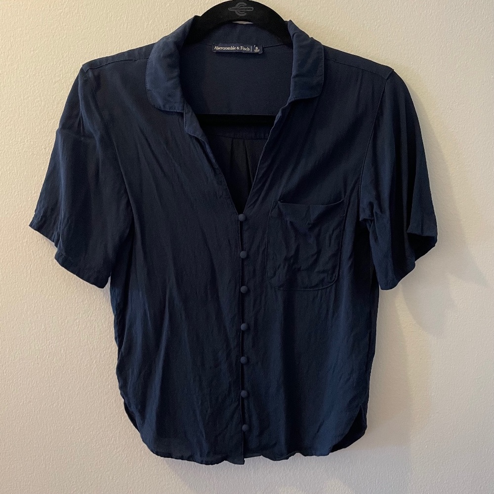 Abercrombie & Fitch Button Up Blouse